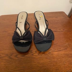 Navy slides with heel